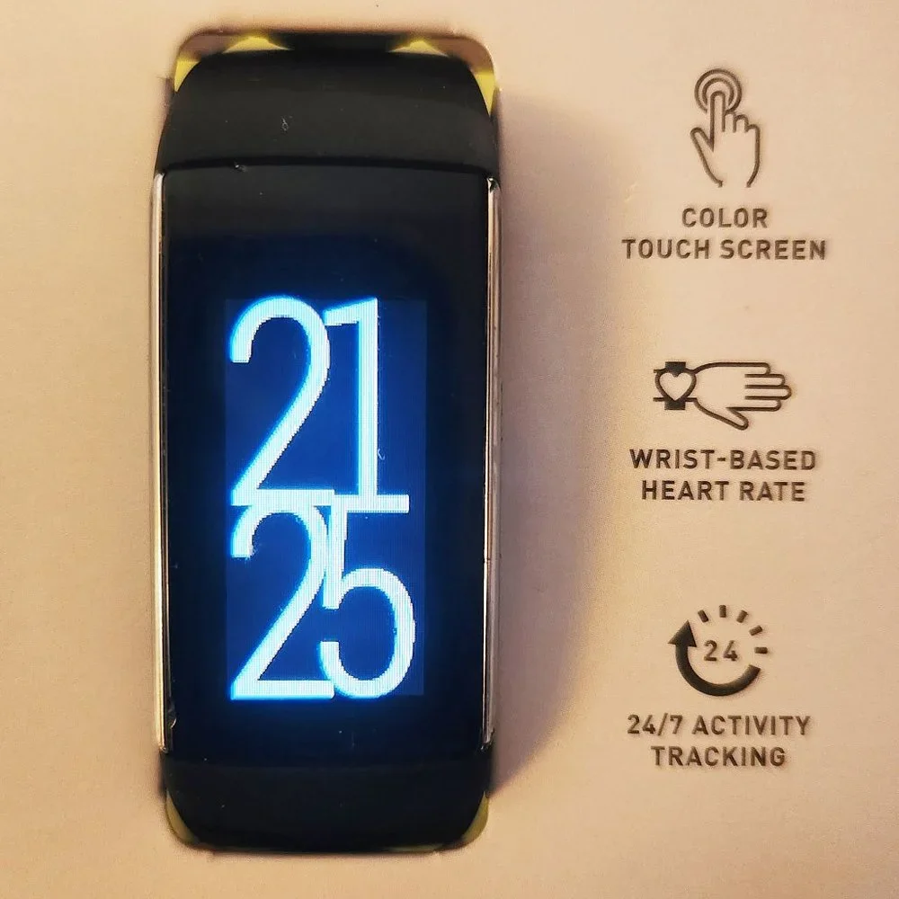 Polar A360 Fitness Tracker, Bluetooth Smart Wrist-Based Heart Rate